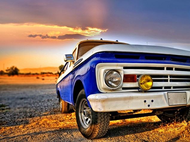 Car on the Beach Jigsaw