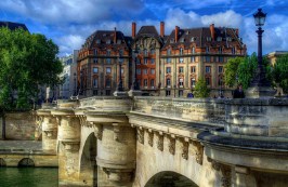 Paris Bridge Jigsaw Puzzle