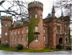 Moyland Castle Jigsaw Puzzle