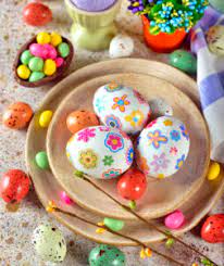 Decorating Easter Eggs Jigsaw Puzzle