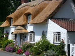 Beautiful Thatched Cottage Jigsaw Puzzle