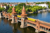 Desenhos de Oberbaum Bridge, Berlin Jigsaw Puzzle para colorir