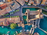 Desenhos de Rooftops Lake Garda, Italy Jigsaw Puzzle para colorir
